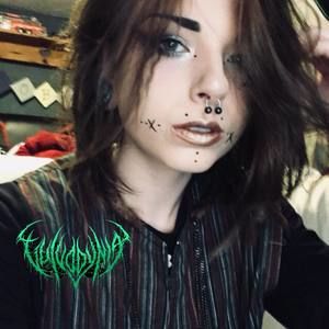 Meet your Posher, Mallory